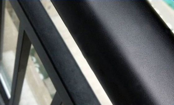 Σύγχρονο σχεδιασμό τοίχος τοποθετημένο αλουμίνιο μπαλκόνι κάγκελα για χειροπέδες κατάστρωμα