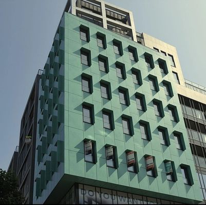 Πυροσβεστική επένδυση τοίχων με χρώμα αλουκοβοντίου για εξωτερικές και ευέλικτες προσόψεις κτιρίων