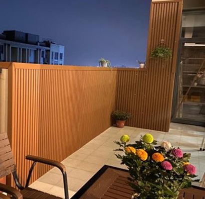 Οι πλαστικές τοίχοι από ξύλο είναι η φιλική προς το περιβάλλον επιλογή για έργα διακόσμησης του περιβάλλοντος